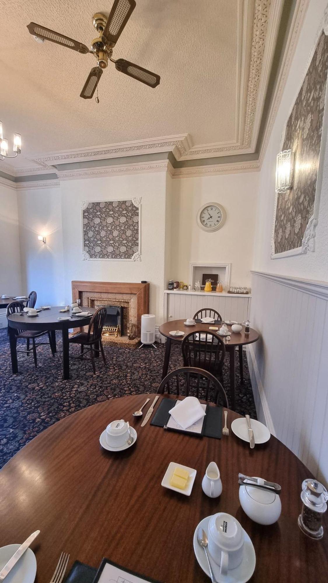 The Cavendish Hotel Scarborough Exterior foto